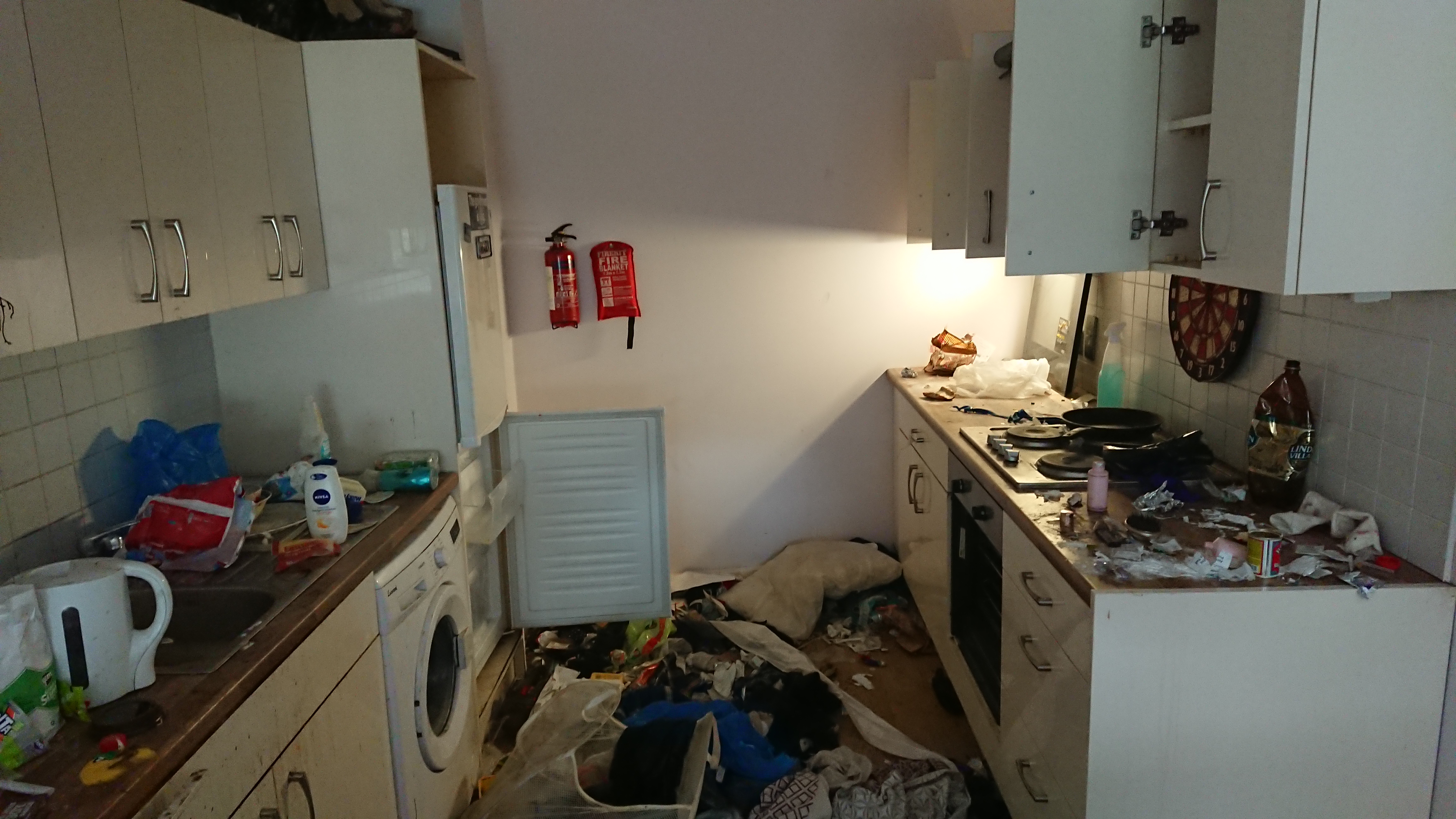 Extreme hoarder house cleaning Dublin before clearance
